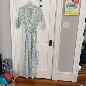 NEW plum pretty sugar white green & yellow block print robe - size small